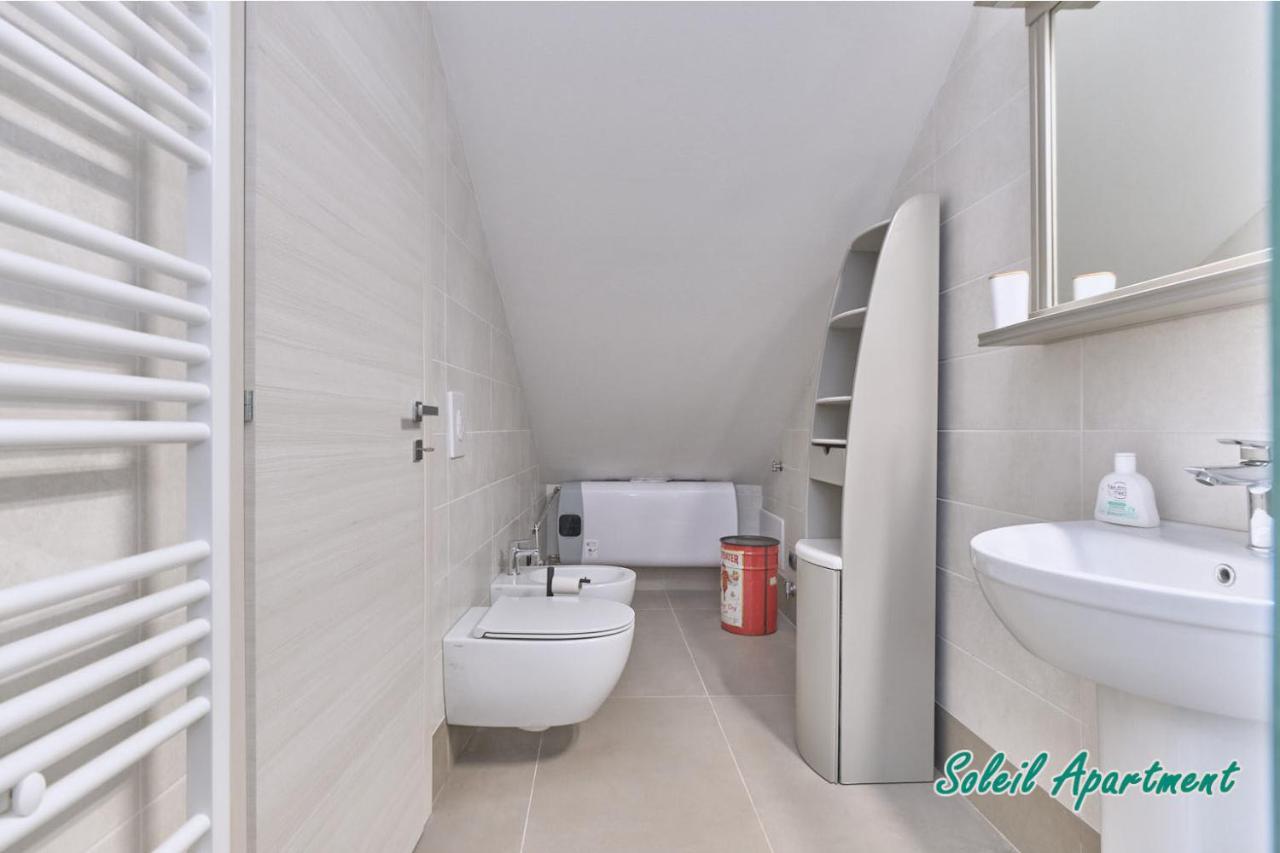 דסנזאנו דל גארדה Casa Monique Apartments מראה חיצוני תמונה