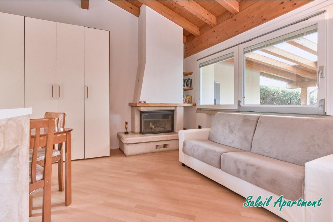 דסנזאנו דל גארדה Casa Monique Apartments מראה חיצוני תמונה