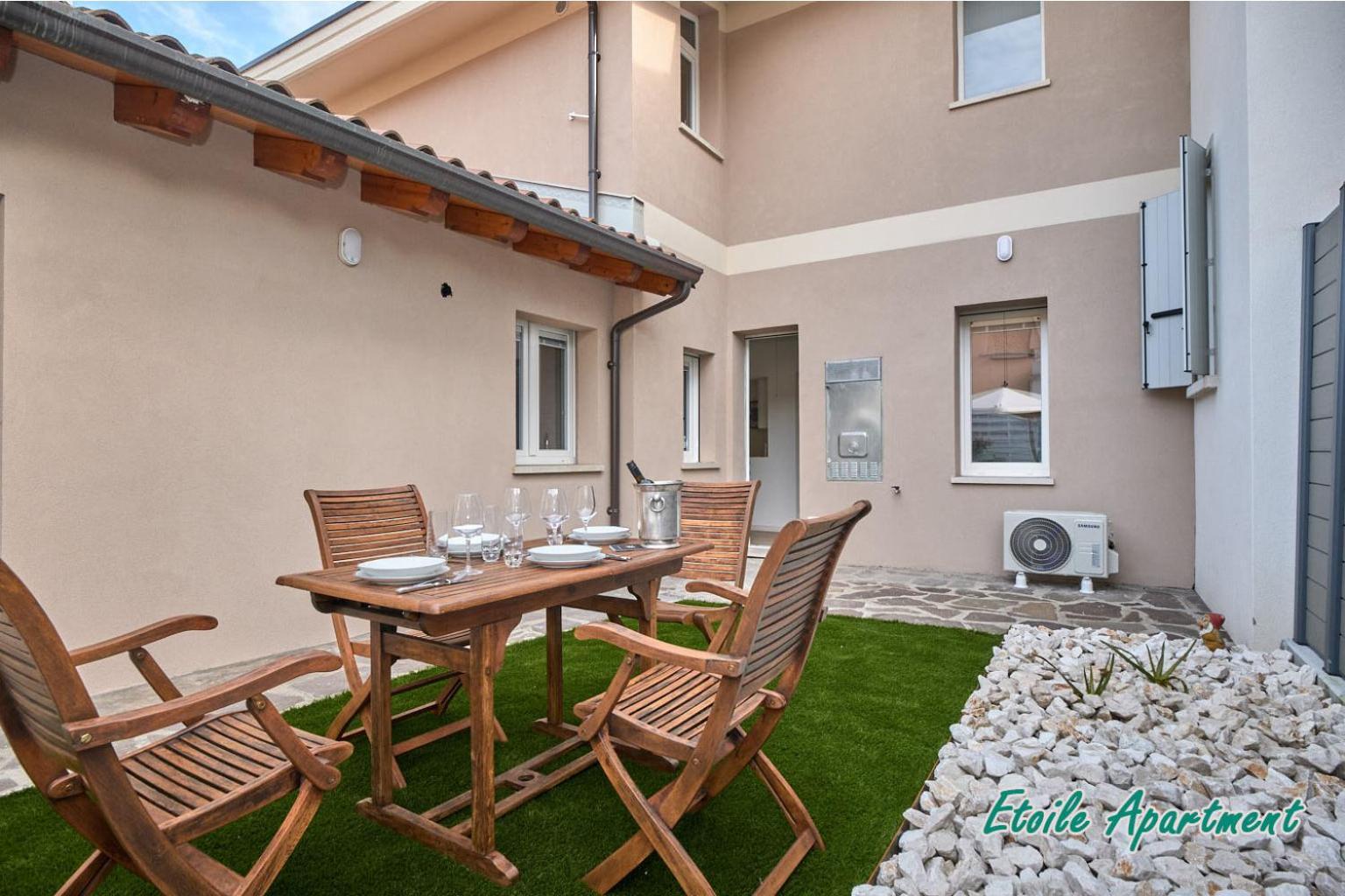 דסנזאנו דל גארדה Casa Monique Apartments מראה חיצוני תמונה